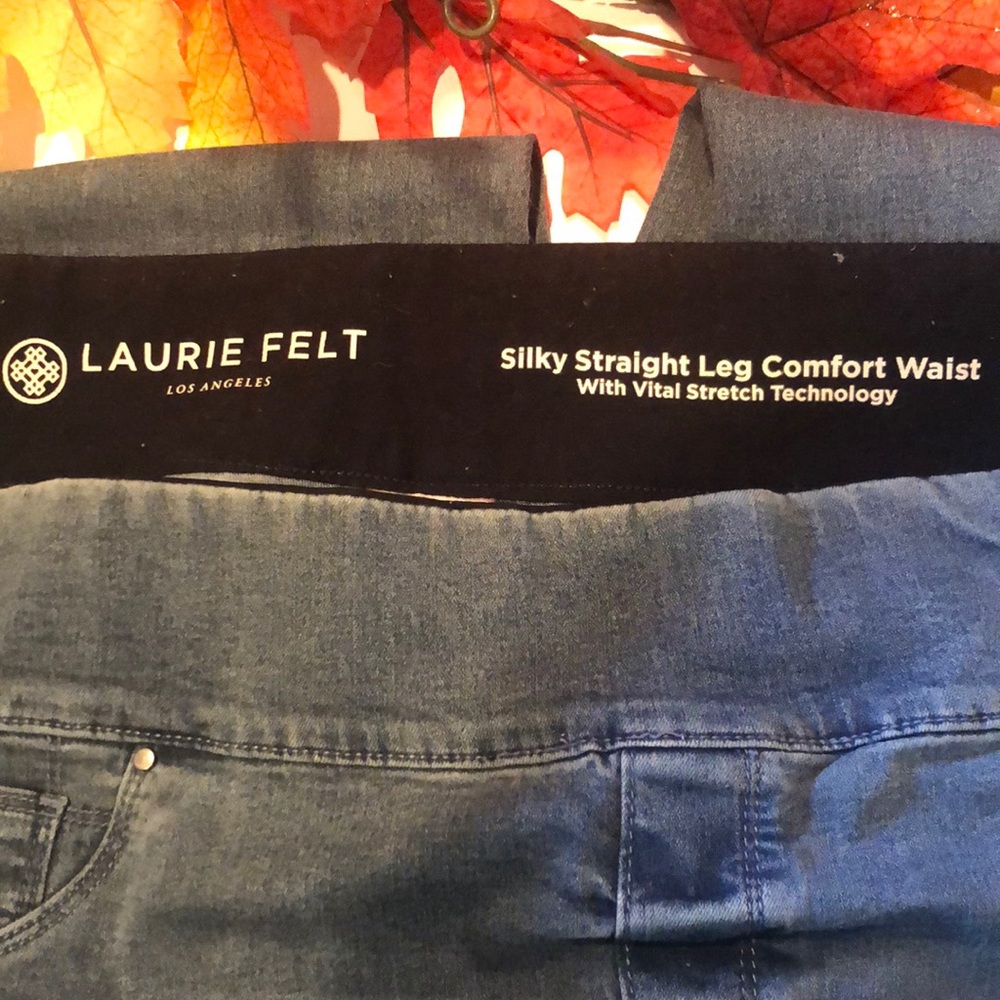 Laurie Felt straight leg pull on Jean